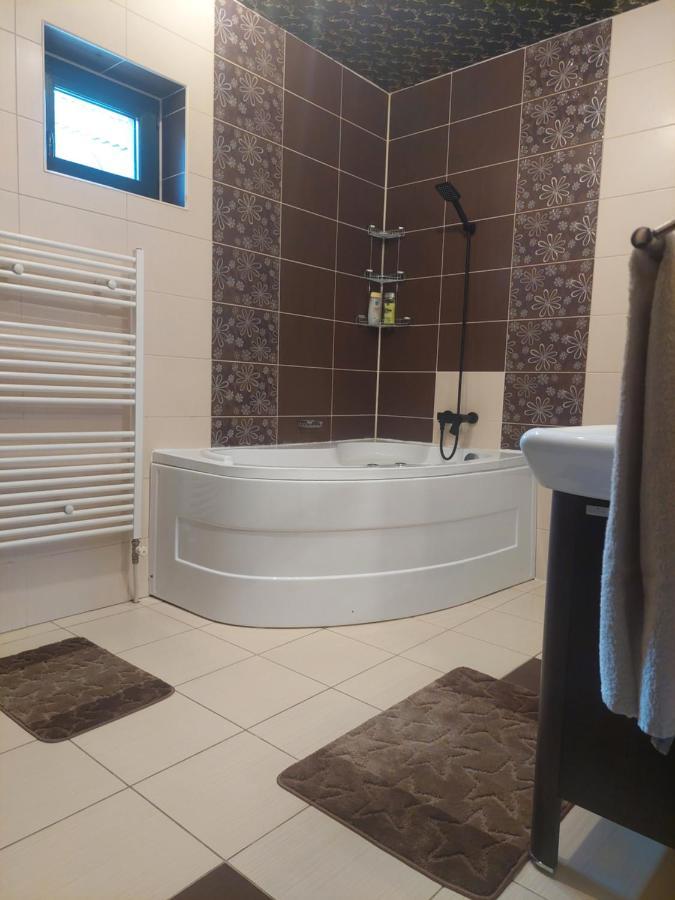 Morrison Rezidence Apartment Miercurea Ciuc Exterior photo